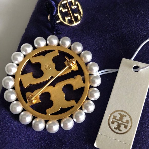 Tory Burch Gold Miller Pavé Pearl Brooch - Picture 2 of 16